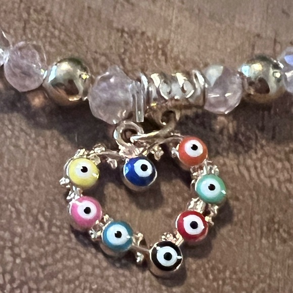 Set of 3 handmade stretch novelty bracelets with evil eye heart charm - Picture 4 of 5